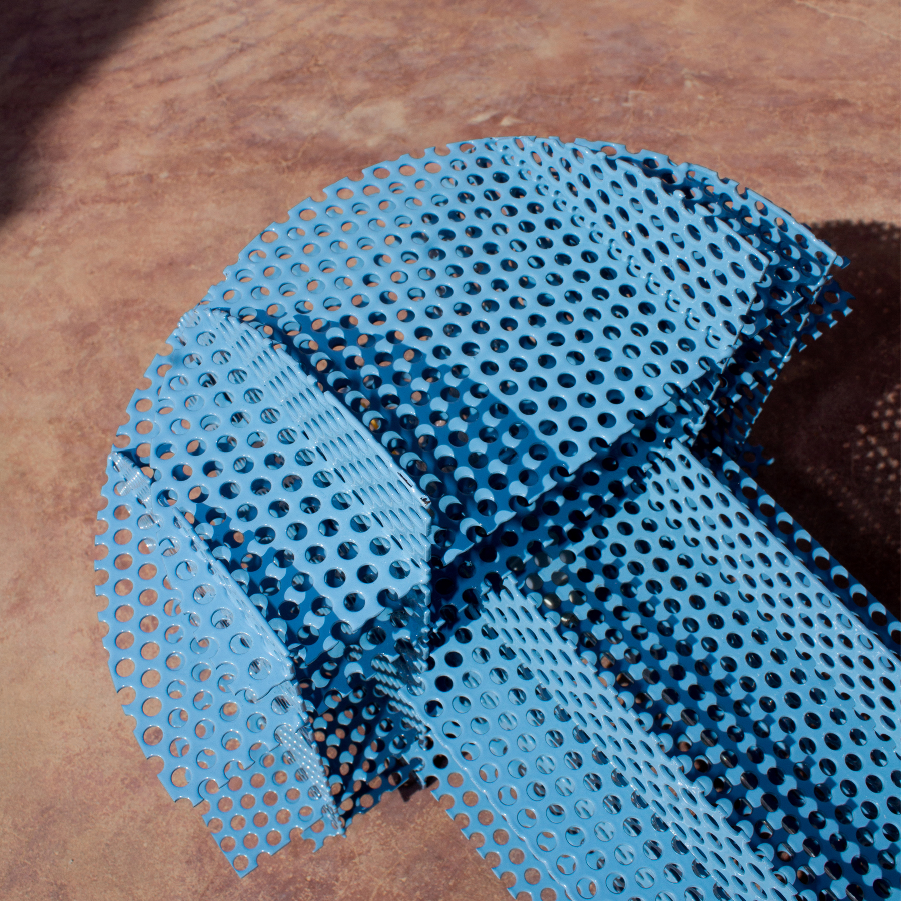 Iron table lamp - blue version